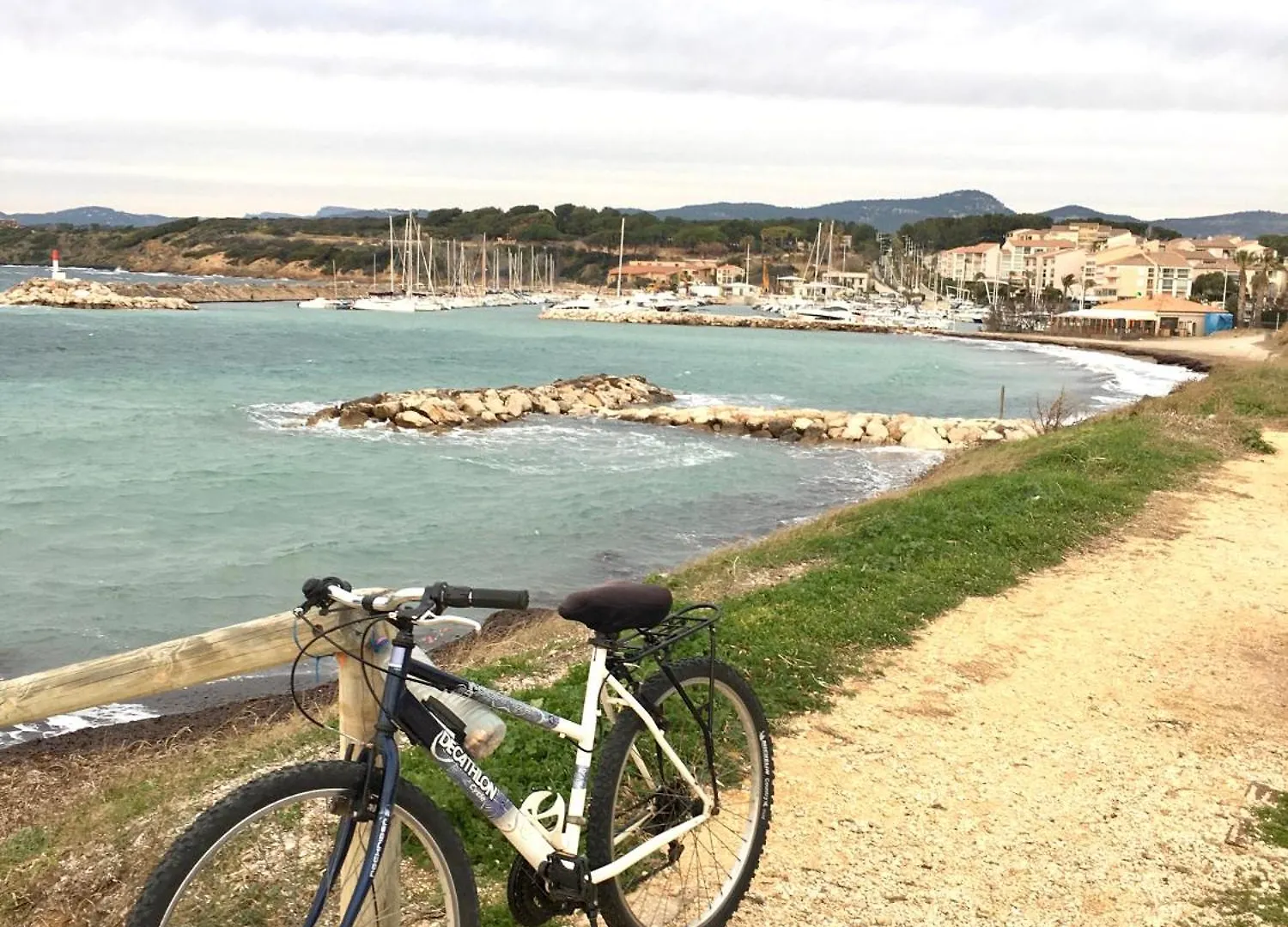 Vue 180 Degres Mer-Colline, Plages 100M, Piscine, Box , Domaine Coudouliere Six Four Les Plages Six-Fours-les-Plages